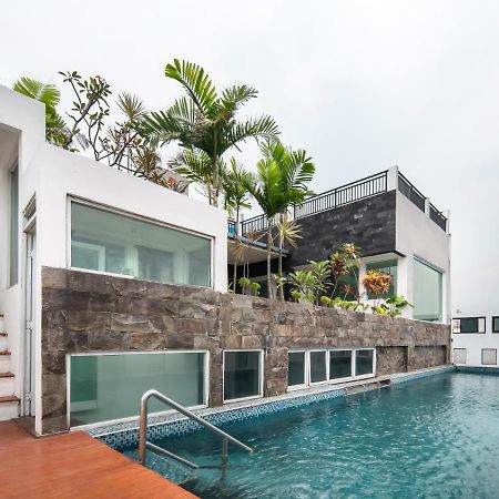 Cove Taman Aparthotel Jakarta Exterior foto