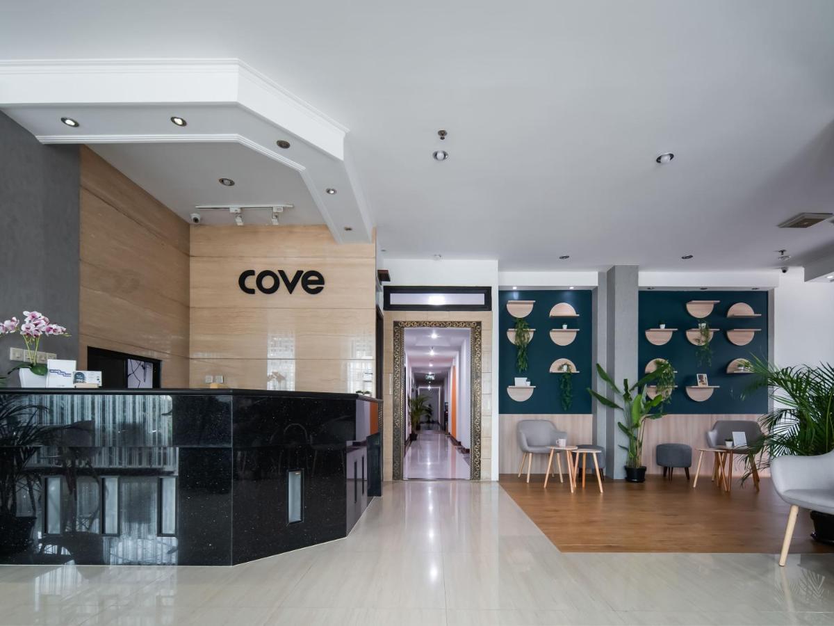 Cove Taman Aparthotel Jakarta Exterior foto