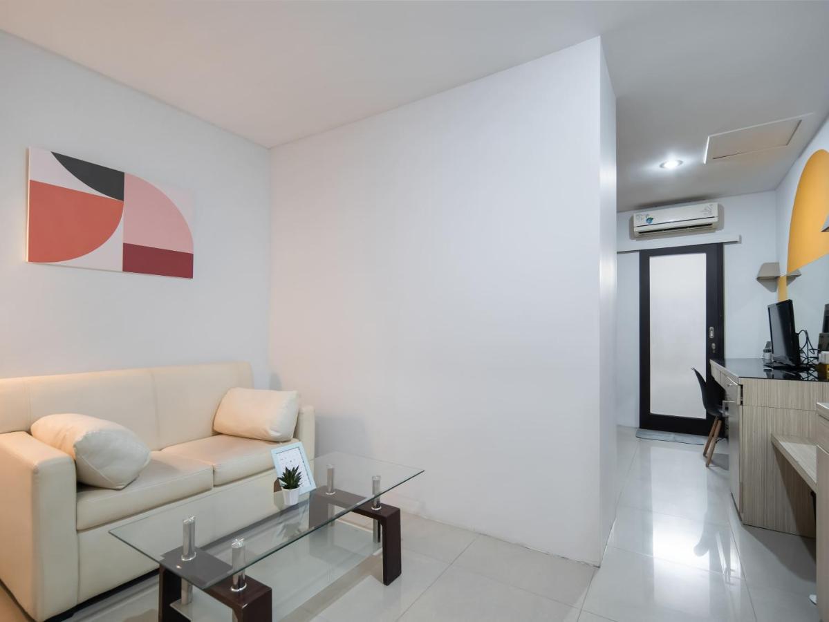 Cove Taman Aparthotel Jakarta Exterior foto